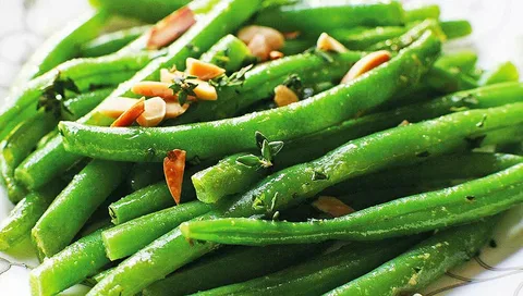 کنسرو لوبیا سبز مناسب رژیم گیاه‌ خواری